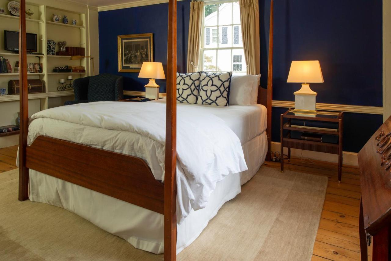 James Pharmacy Bed And Breakfast Old Saybrook Bagian luar foto
